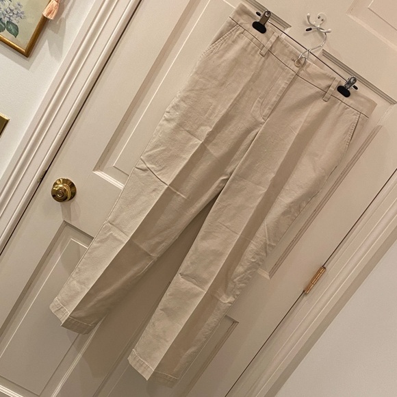 Talbots Pants - 💐 Talbots Khaki “The Perfect Chino”